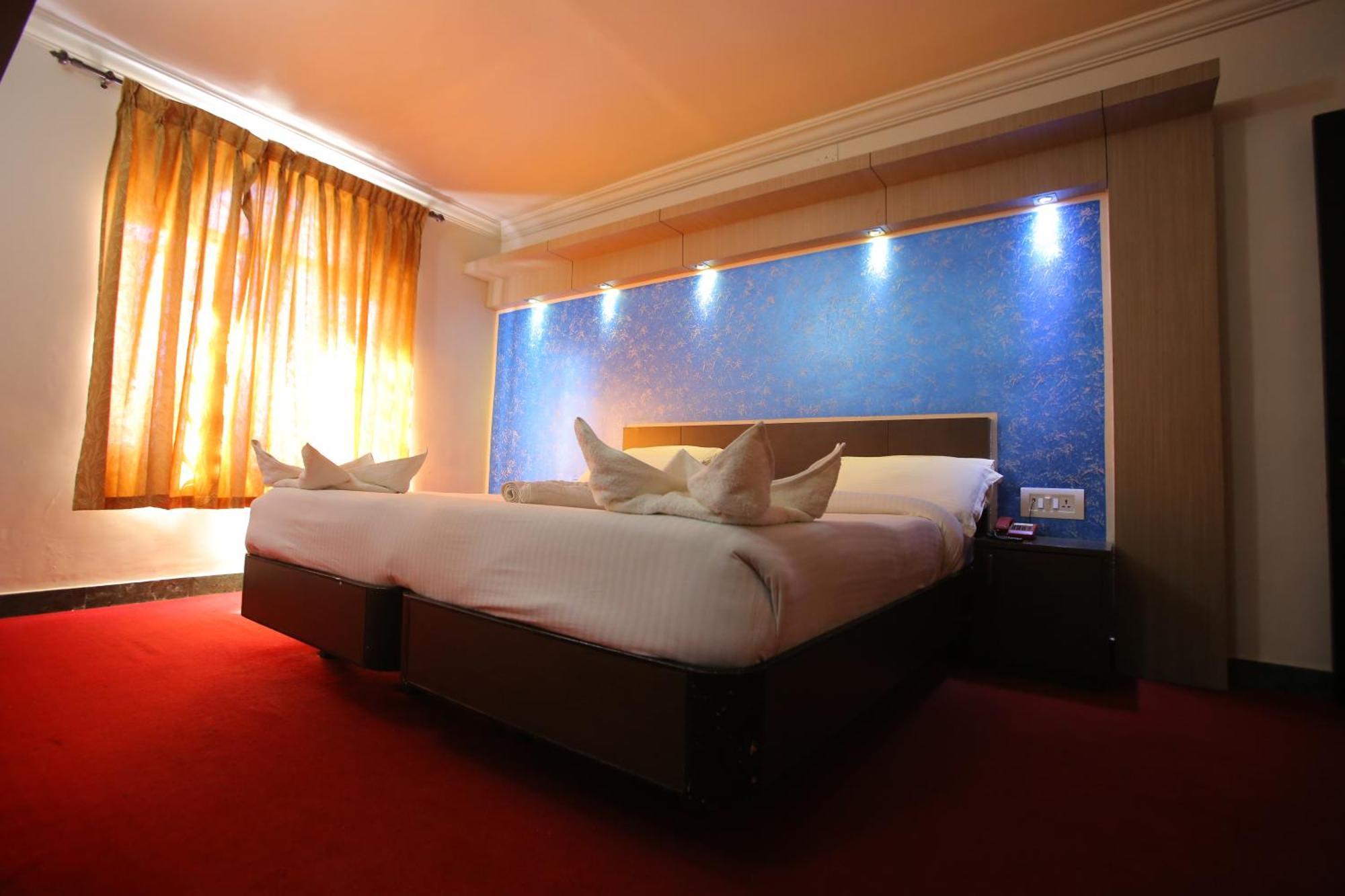 City Palace Hotel Ooty Ngoại thất bức ảnh