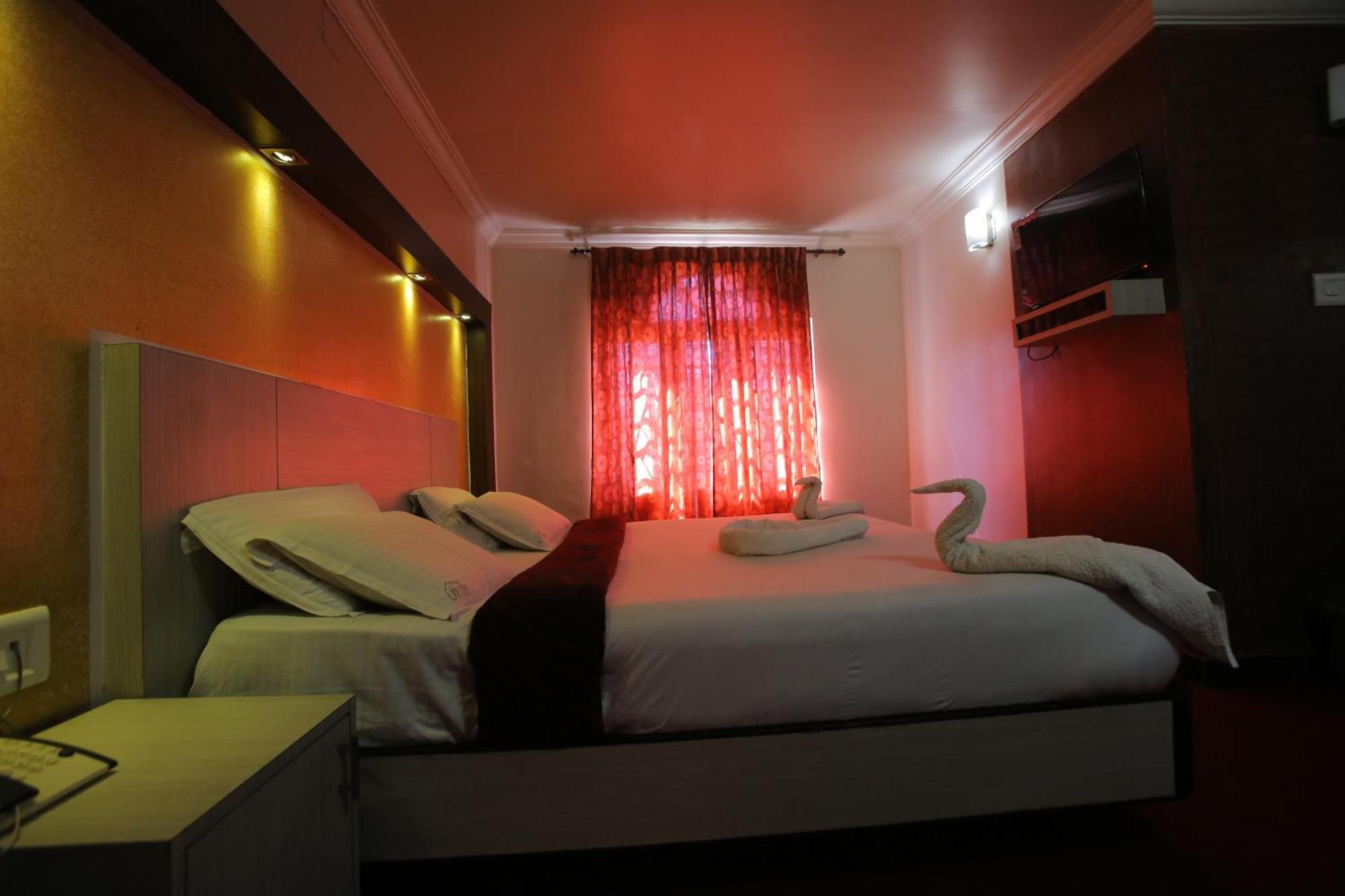 City Palace Hotel Ooty Ngoại thất bức ảnh