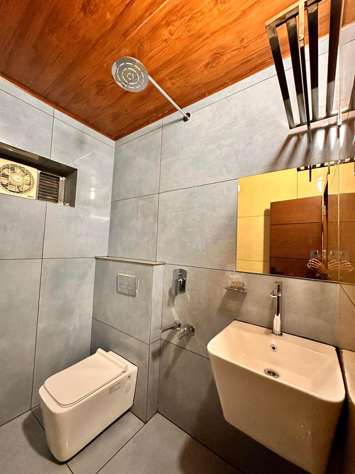 City Palace Hotel Ooty Ngoại thất bức ảnh